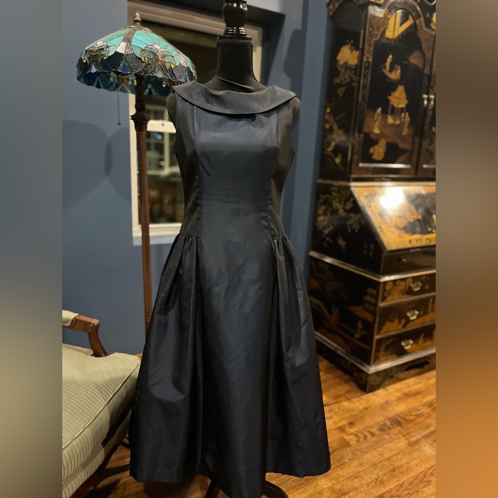 Vintage Classic Navy Fit-and-Flare Dress with Cowl Neck. Very Audrey Hepburn 6